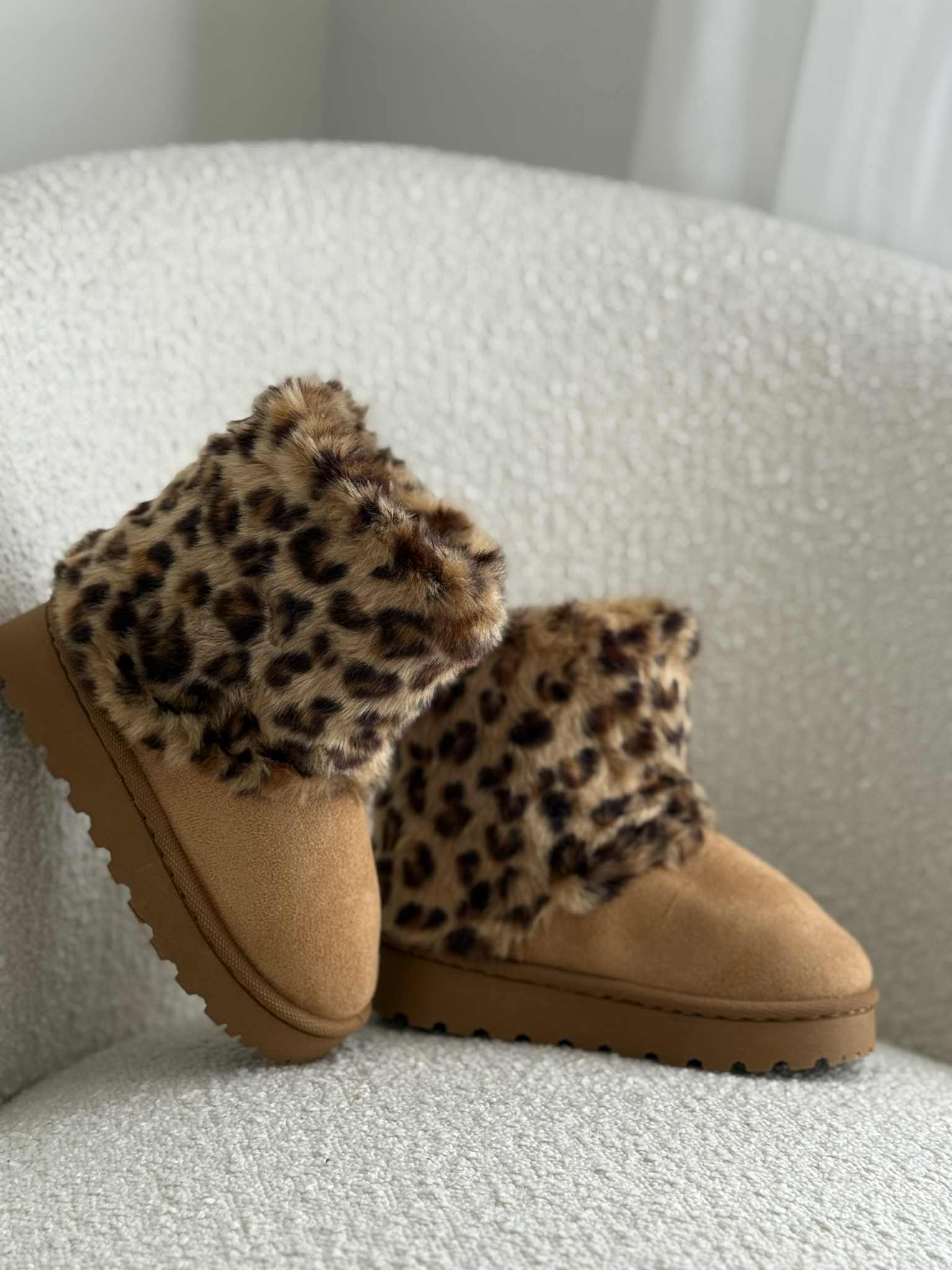 Kiddie boots leopard fur