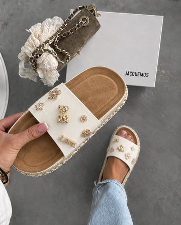 Brooks slippers white