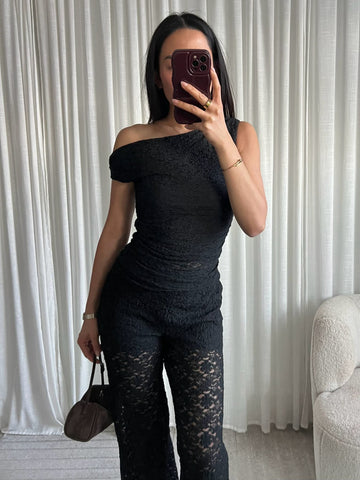 Amenda off shoulder lace top Black  - EP19703