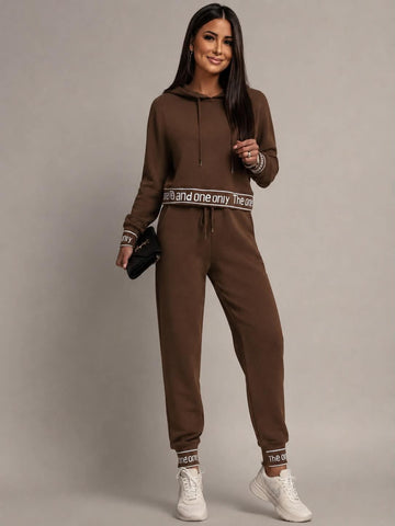 Nicka sweat sæt Brown  - FD711