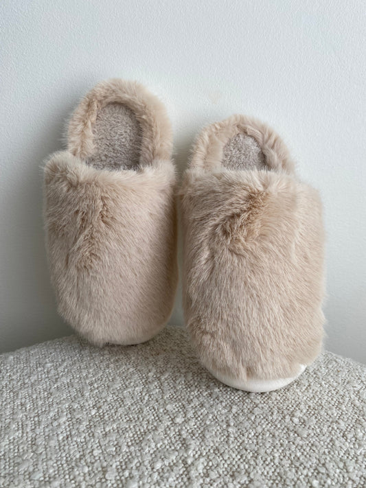 Levi slippers beige