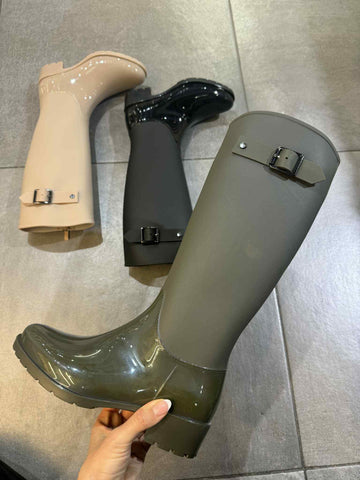 Lottus rain boots army