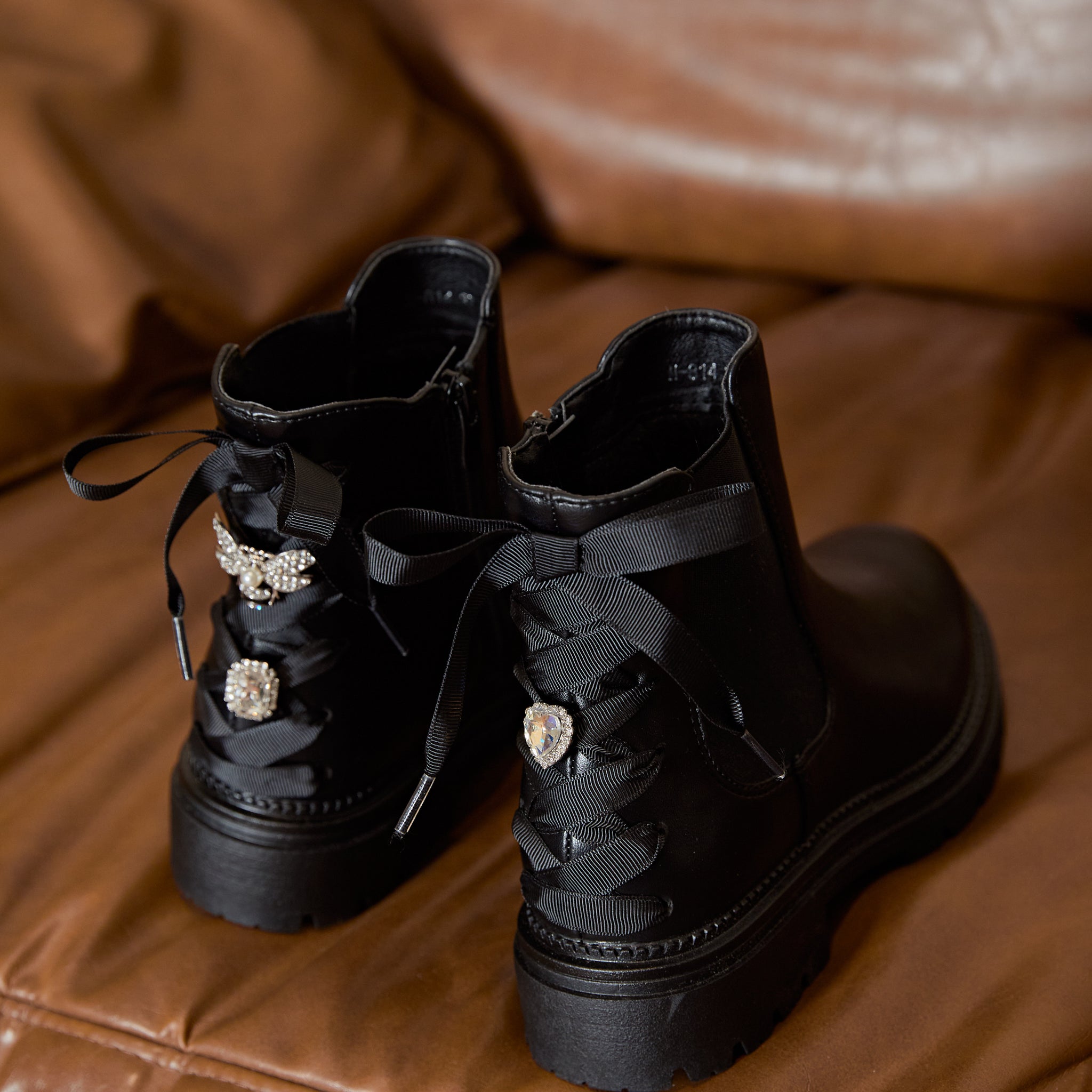 Canada boots Black  M-814