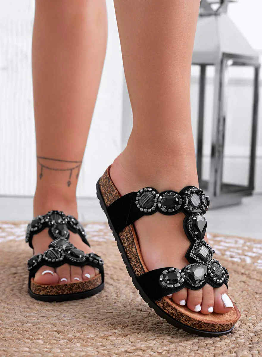 Tora slippers Black