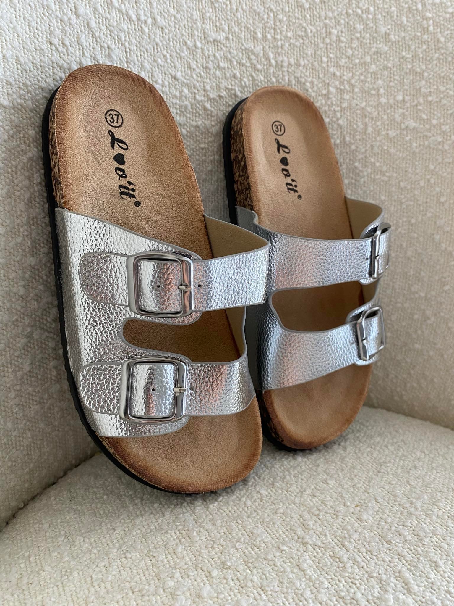 Amber slippers silver