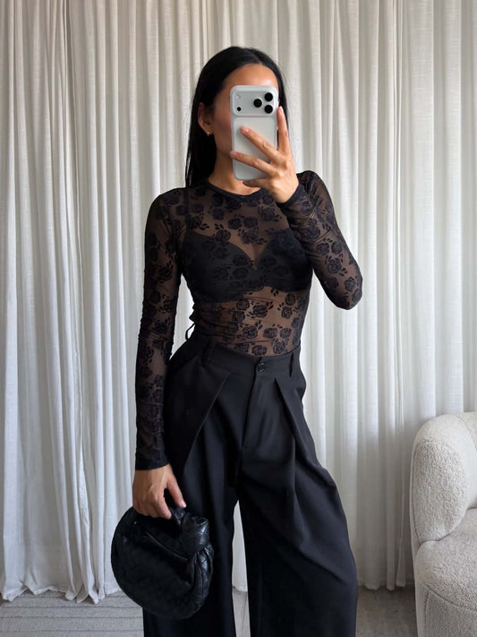 Brianne velvet top Black  -EP19802