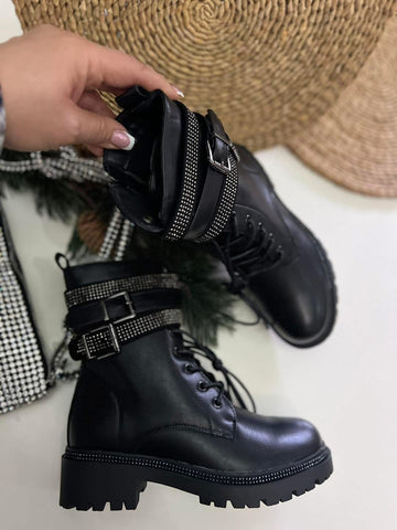 More Stone boots Black