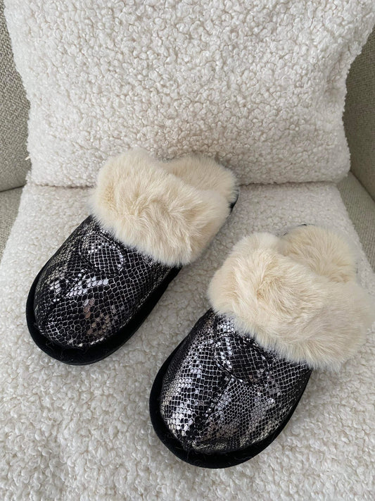 Camilla slippers black glitter