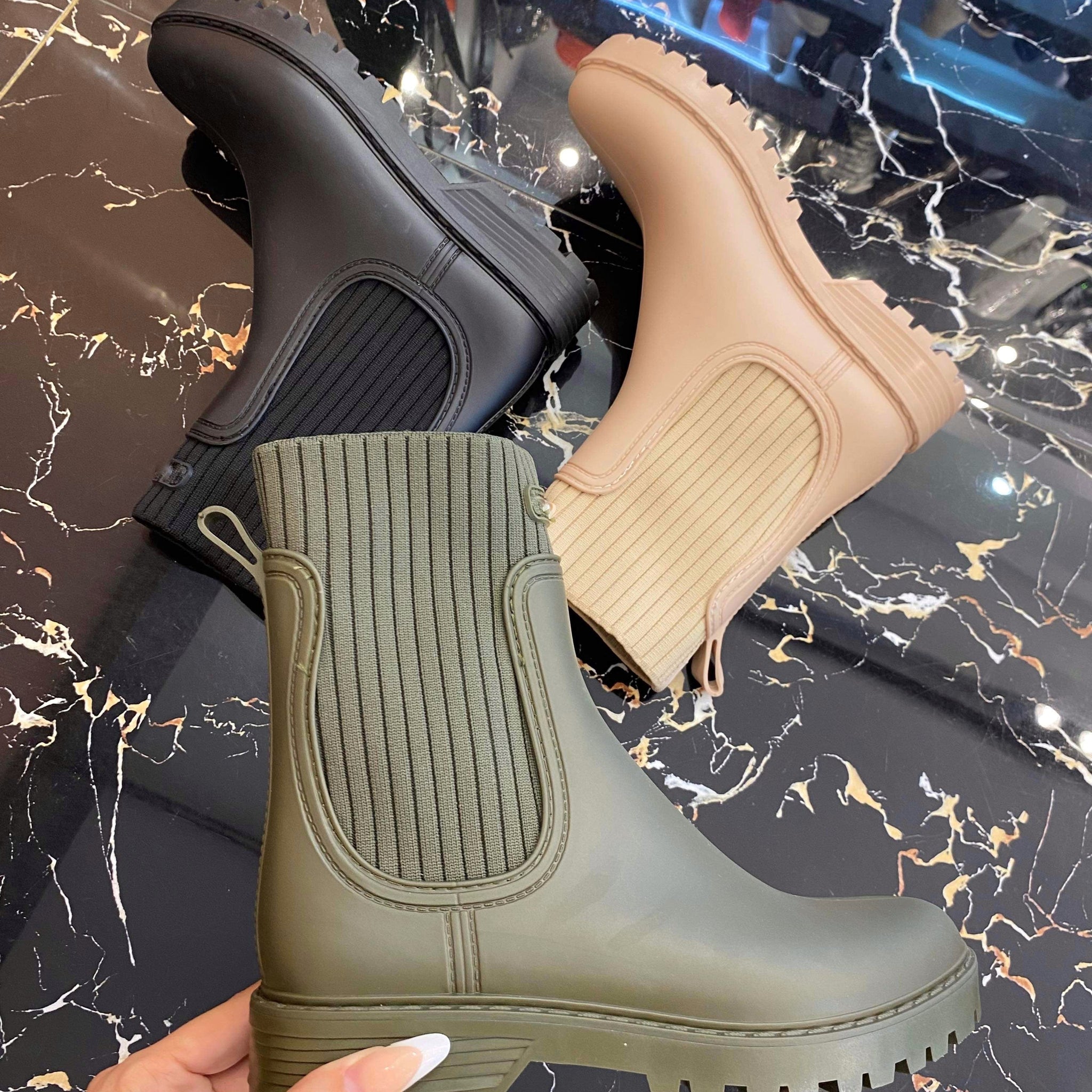 Lencia boots Army
