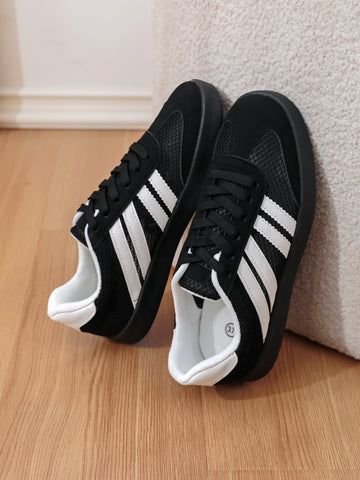 Minto sneakers black- R107 556 12345
