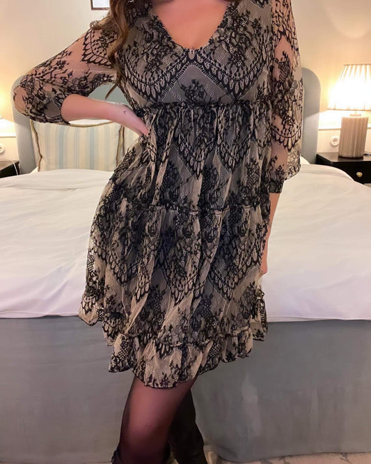 Alva blonde dress 556 34567