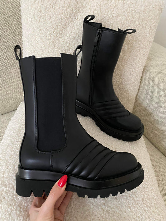Augustas Black boots -198-2