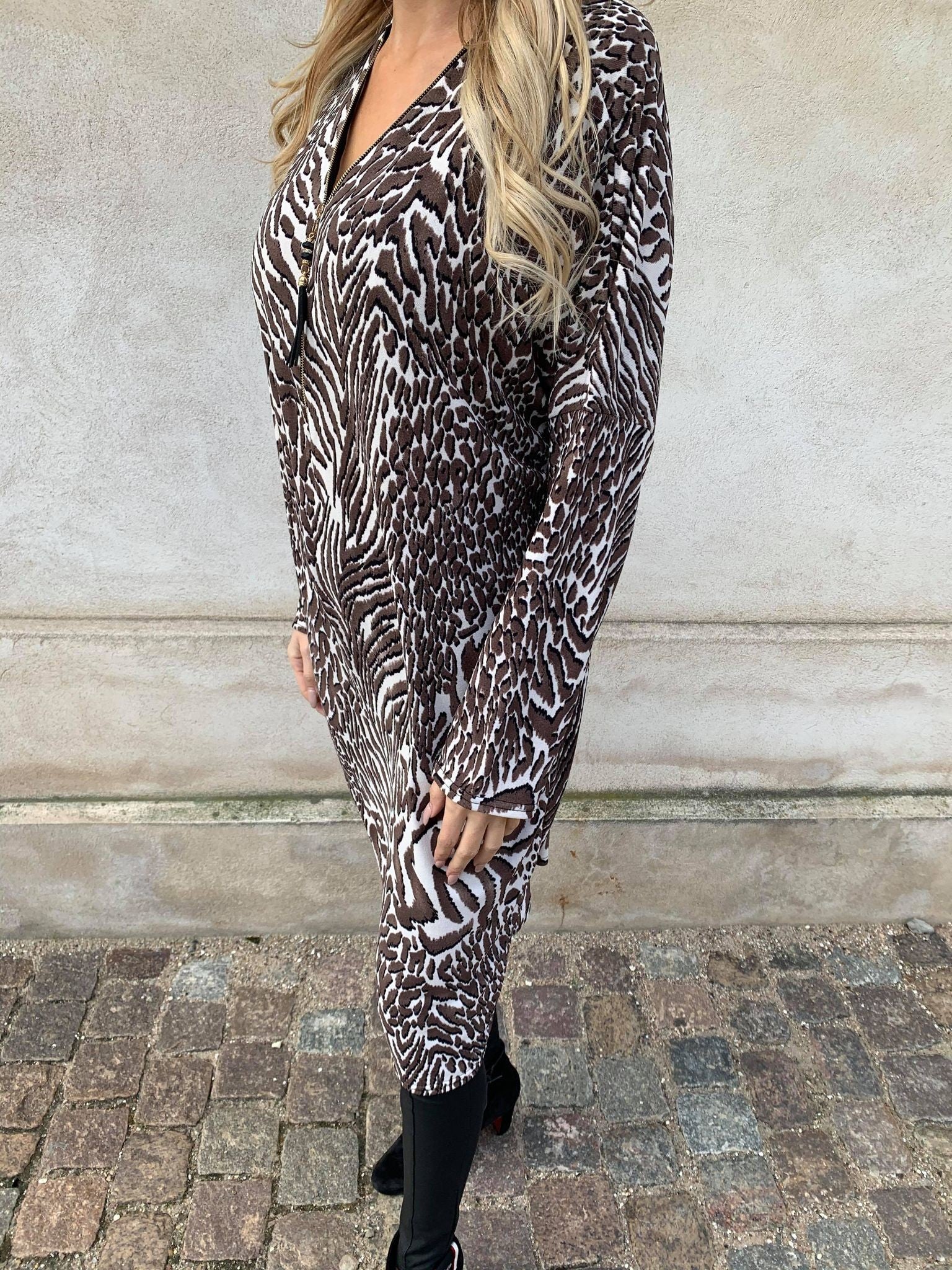 nivana tunika kjole brownstrip