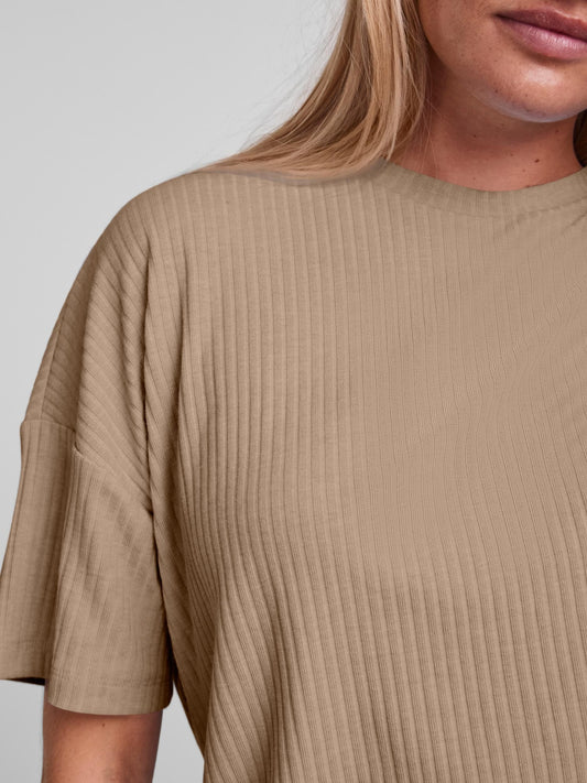 PCMIBBI SS OVERSIZED TEE D2D nomad 556